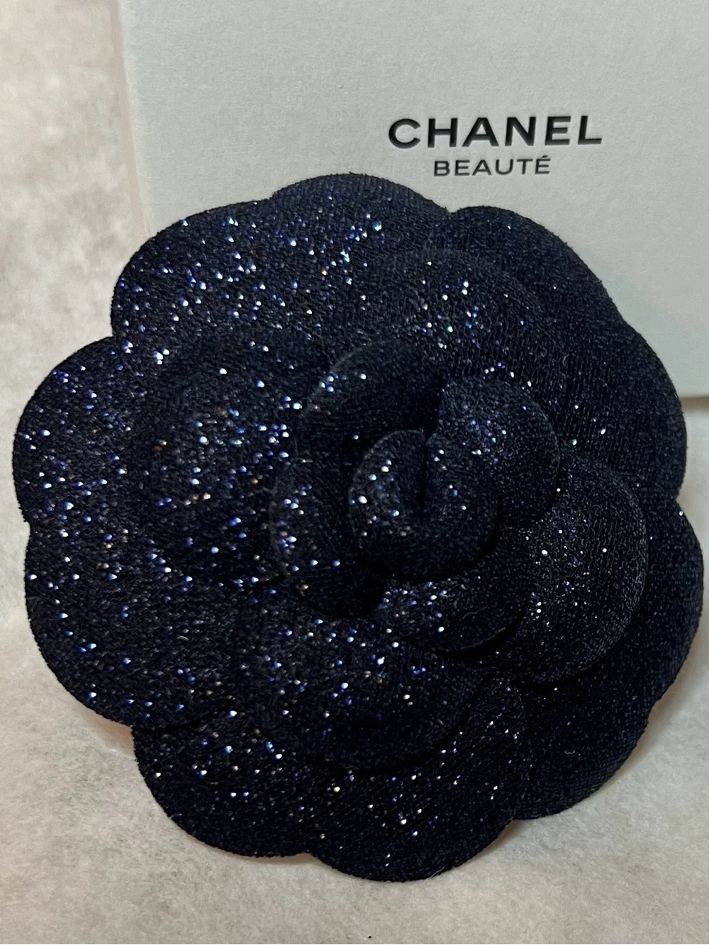 CHANEL Novelty Holiday 2025 Navy Sparkle Camellia Flower Pin